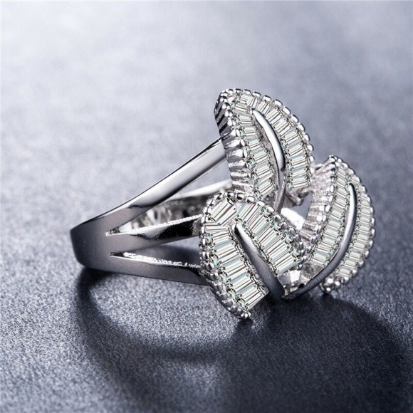 925 Silver  Ring White Sapphire  New - Picture 2 of 5